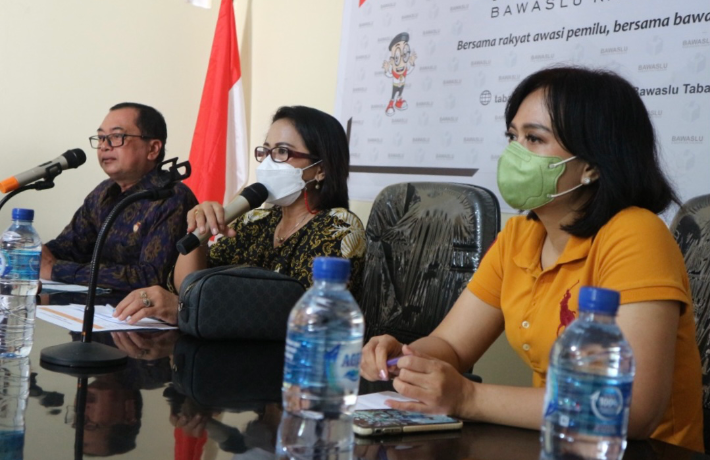 Hadirkan Dispersip Tabanan, Bawaslu Tabanan laksanakan Rapat Pelatihan Ketatausahaan dan Kearsipan 