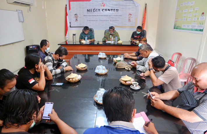 Perkuat Sinergitas Dengan Media Tabanan, Bawaslu Tabanan Laksanakan Rapat Pengelolaan Kehumasan