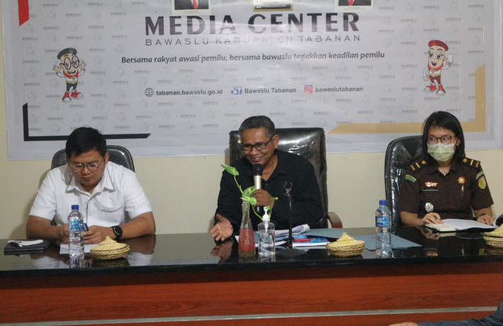 Rapat Dengan Sentra Gakkumdu, Suarnata Harap Intenskan Diskusi Antara Penyidik dan Jaksa