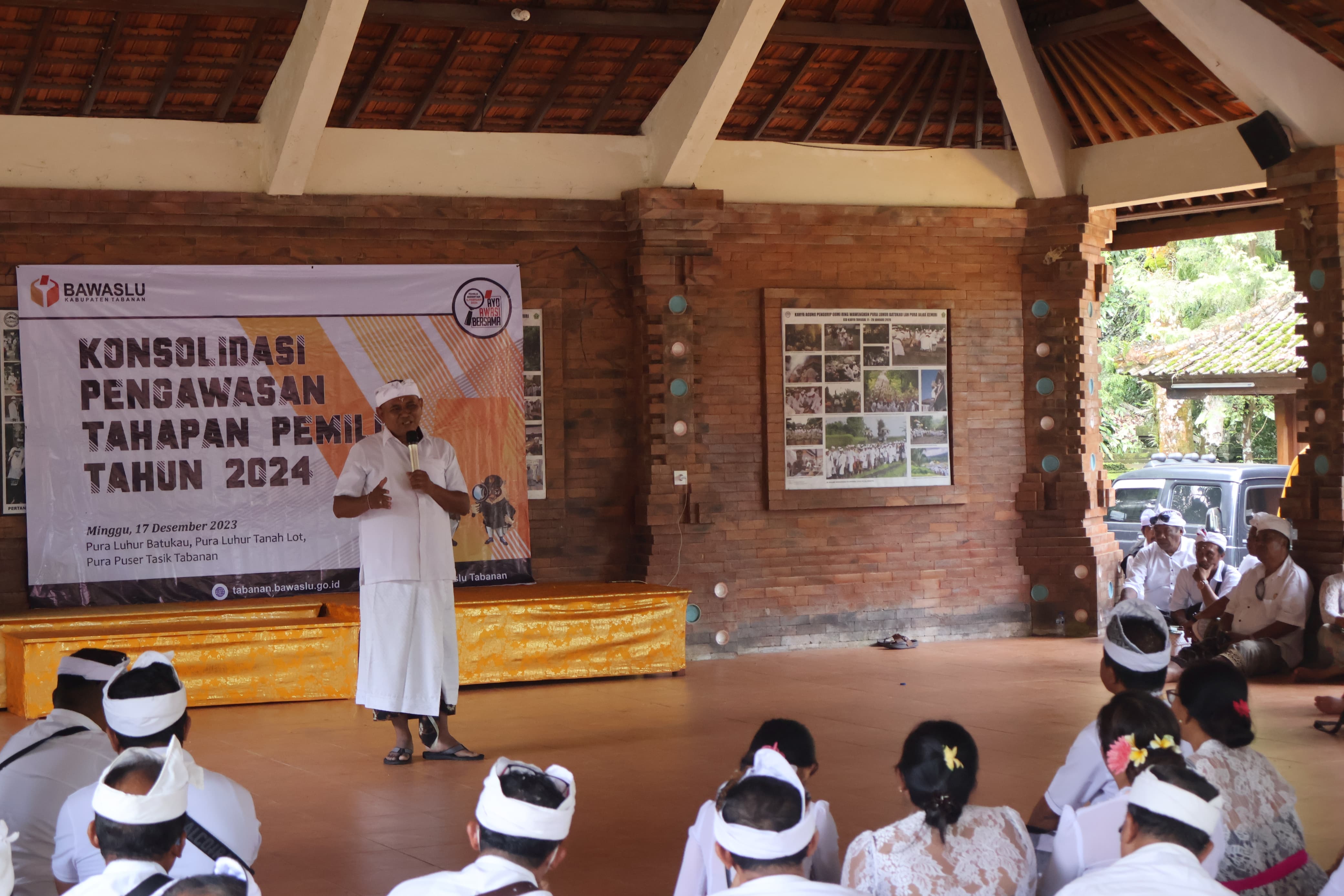 Pengawasan Tahapan Pemilu 2024,  Bawaslu Tabanan Berkonsolidasi bersama Panwaslucam dan PKD se-Kabupaten Tabanan.