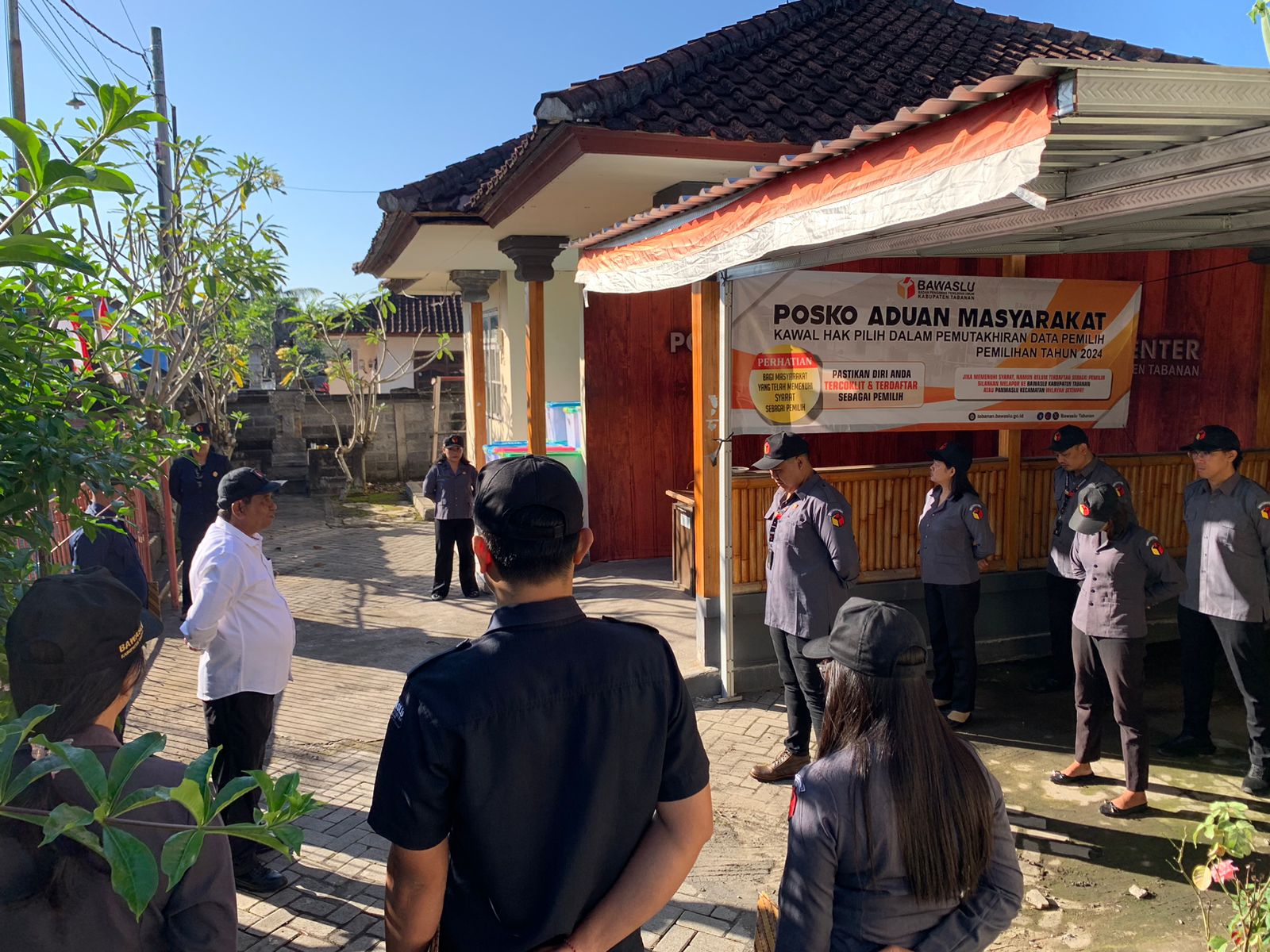 Apel Pagi Langkah Awal Wujudkan Kedisiplinan di lingkungan Bawaslu Kabupaten Tabanan