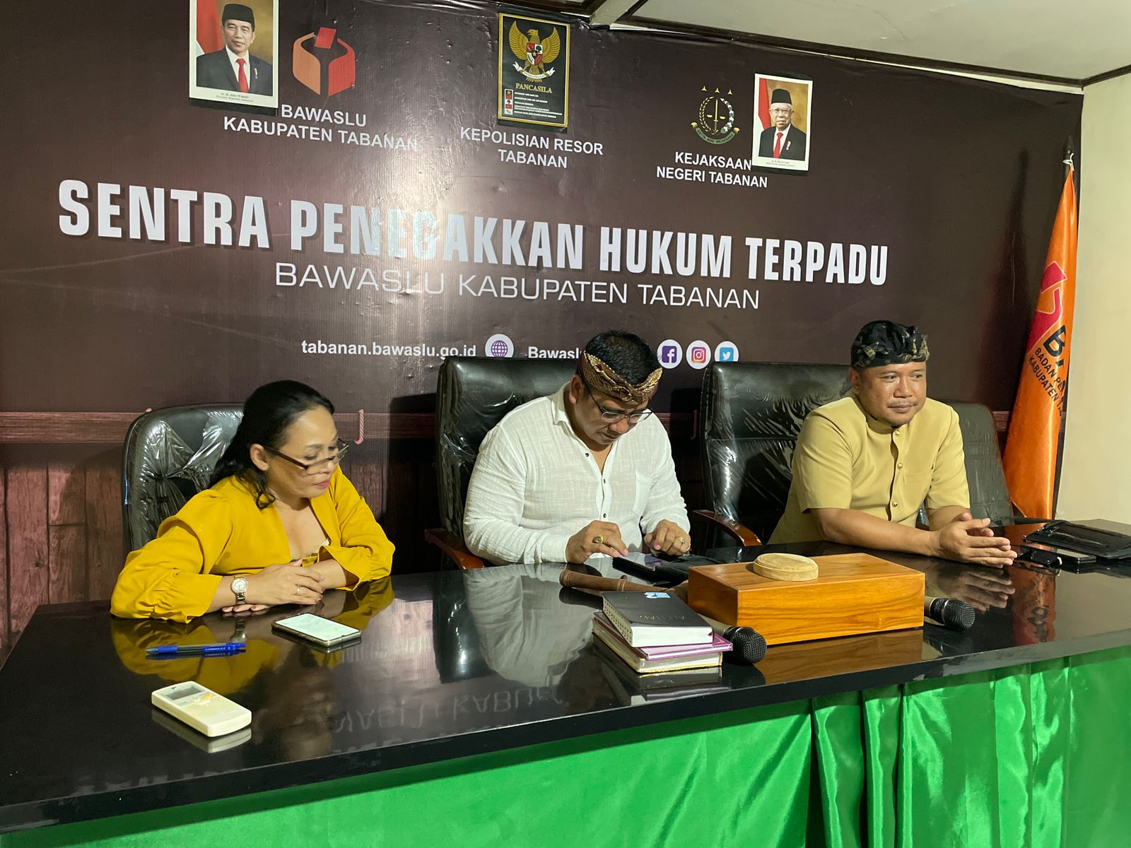 Bawaslu Provinsi Bali Monev PPID ke Tabanan