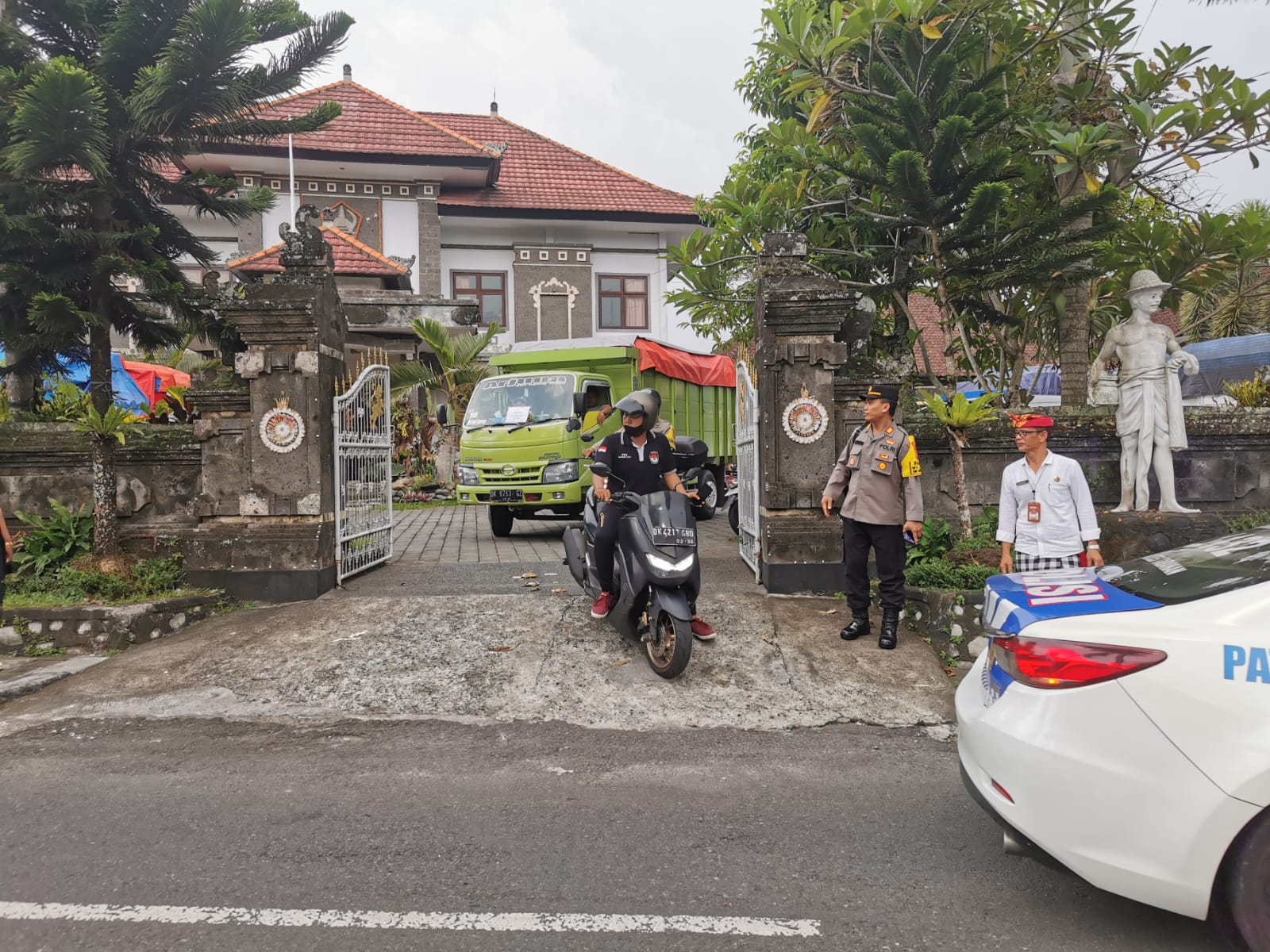 Pergeseran Kotak Suara dari Kecamatan ke Kabupaten, Bawaslu Kabupaten Tabanan ikut mengawal. 