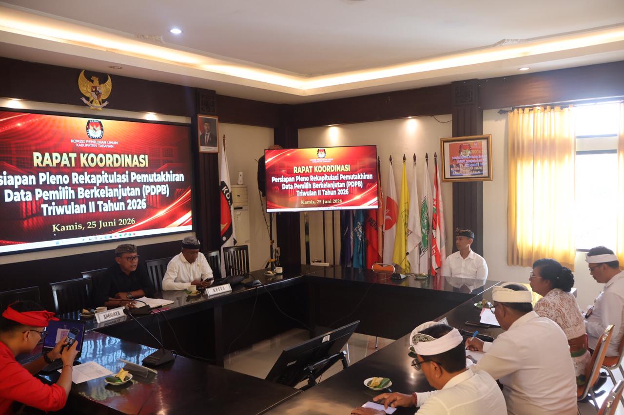 Rakor Persiapan Pleno Rekapitulasi PDPB KPU Tabanan TW II (25/6/2026).