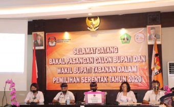 BAWASLU AWASI PENDAFTARAN PASLON PILBUP TABANAN