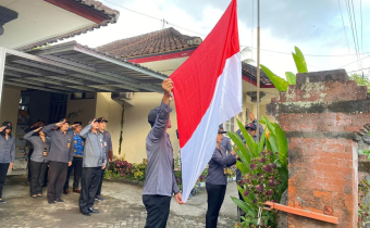 Jadikan Momentum Tingkatkan Kinerja Pengawasan, Bawaslu Tabanan Laksanakan Upacara Peringatan Harlah Pancasila