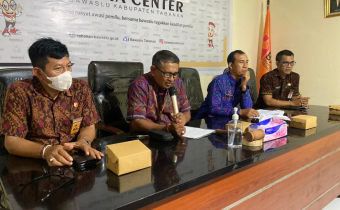 Maksimalkan Kinerja Pelayanan Publik, Bawaslu Tabanan Gelar Rapat Implementasi Reformasi Birokrasi