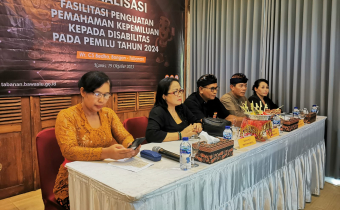  Teman-teman disabilitas juga berhak mendapatkan pendidikan politik khususnya tentang pemilu, karena pemilu adalah milik semua, ujar Made Giriyasa.