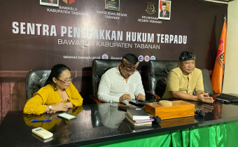 Bawaslu Provinsi Bali Monev PPID ke Tabanan