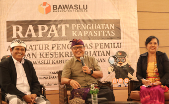 Wujudkan Pengawas Pemilu Berkualitas, Bawaslu Kabupaten Tabanan Gelar Rapat Penguatan Kapasitas Pengawas Pemilu dan Kesekretariatan dalam Pemilihan Serentak Tahun 2024